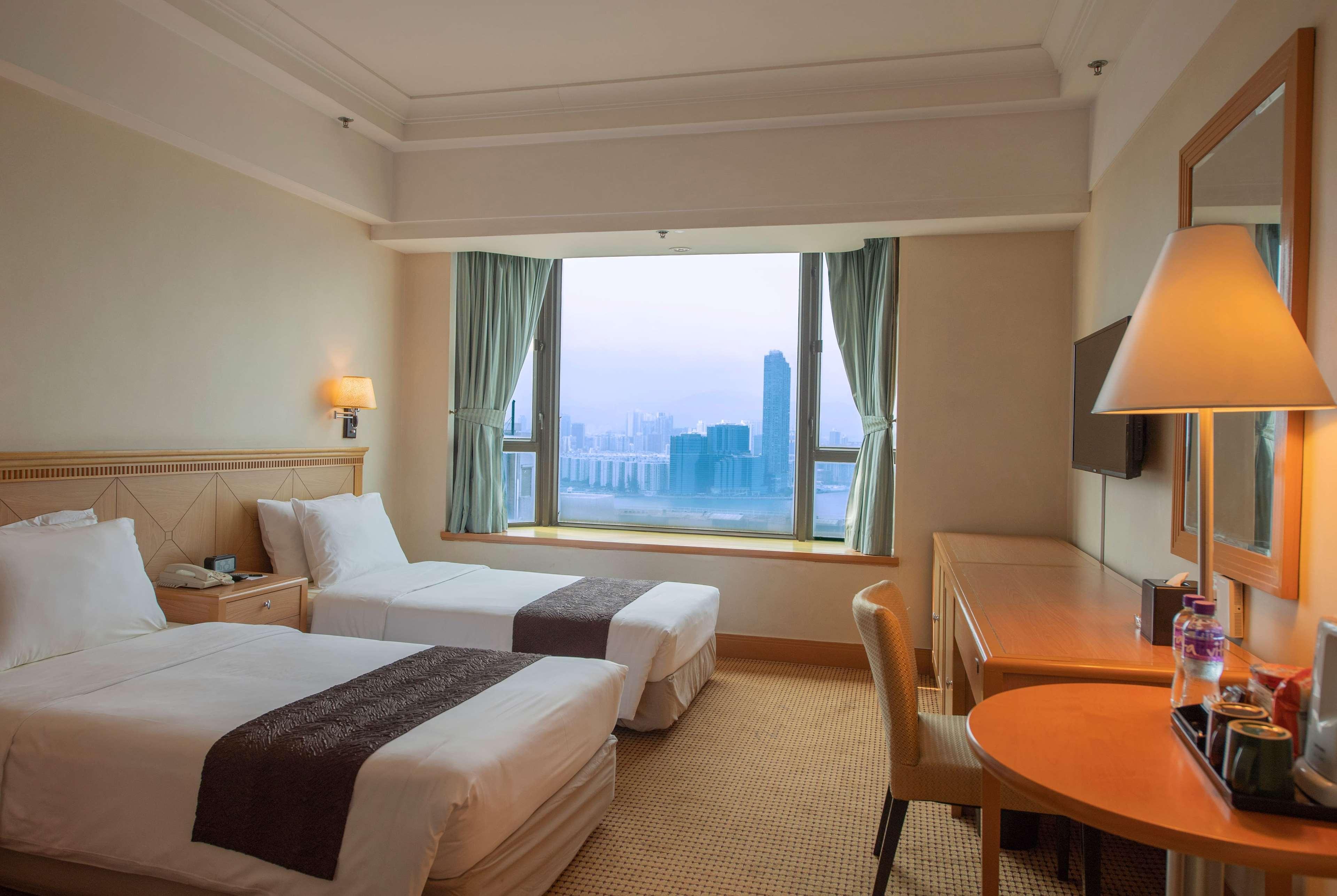 Ramada Hong Kong Grand View Hotel Bagian luar foto