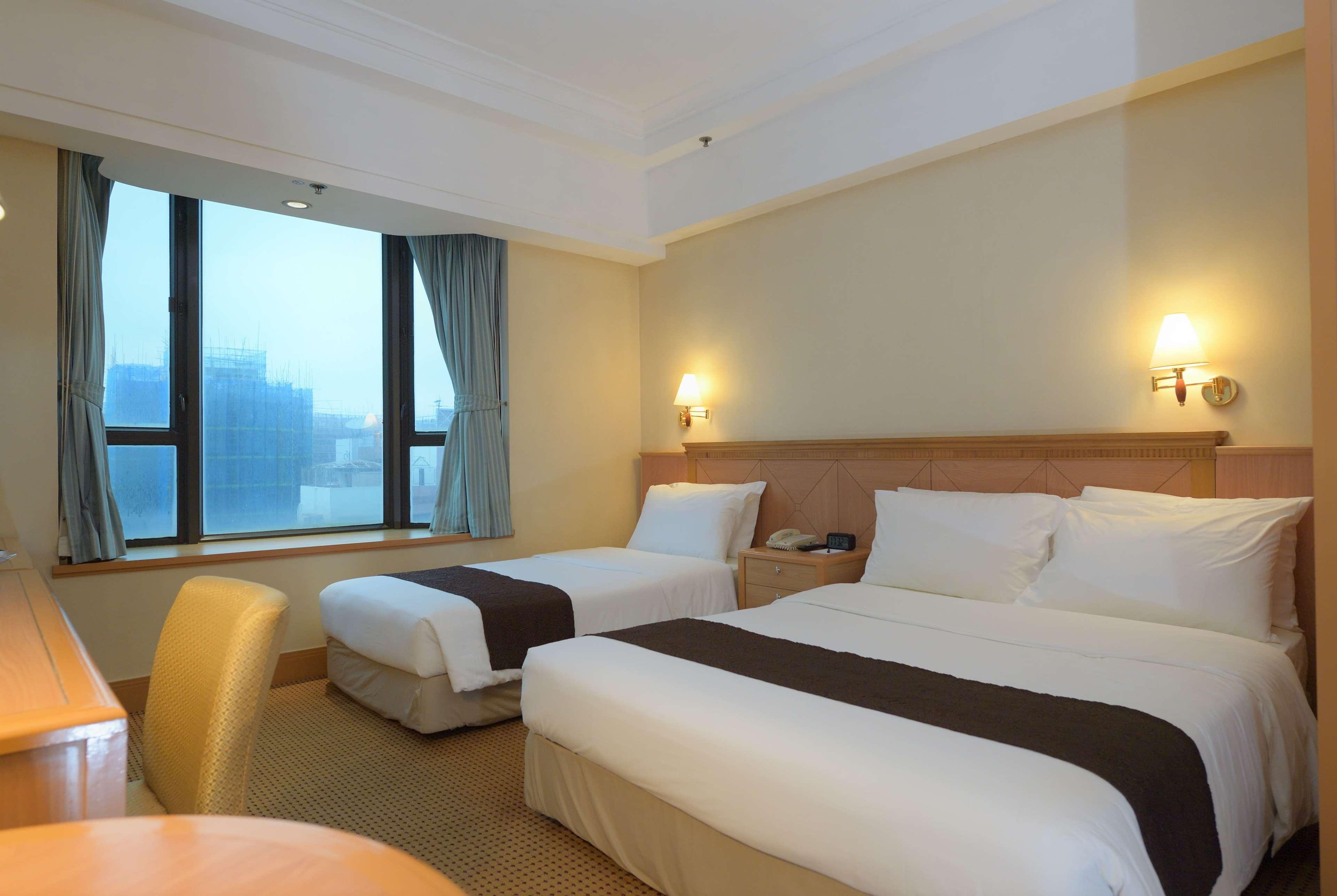 Ramada Hong Kong Grand View Hotel Bagian luar foto