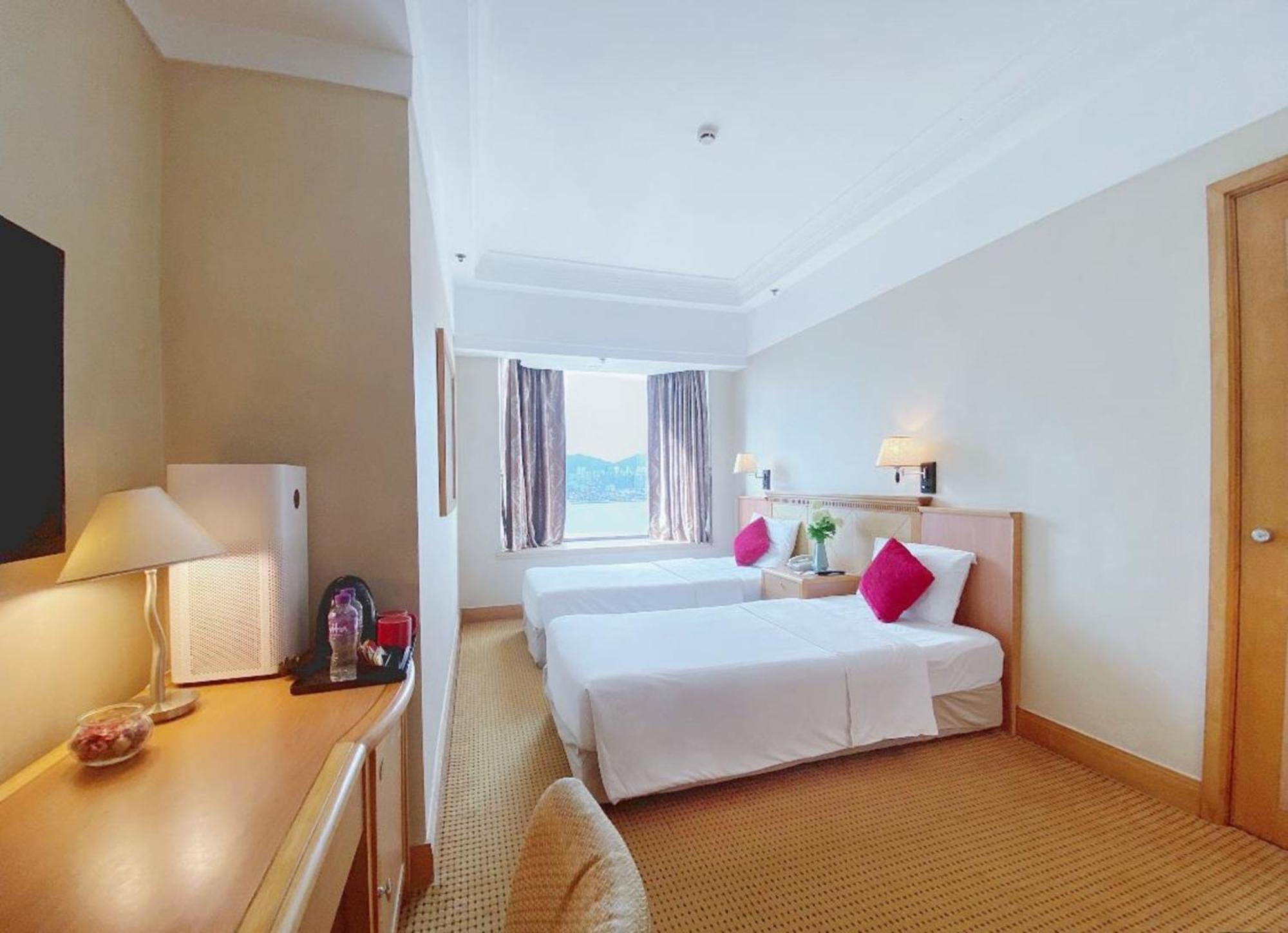 Ramada Hong Kong Grand View Hotel Bagian luar foto