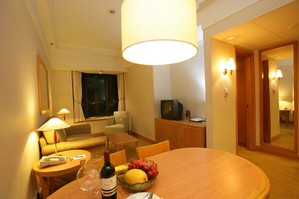 Ramada Hong Kong Grand View Hotel Bagian luar foto