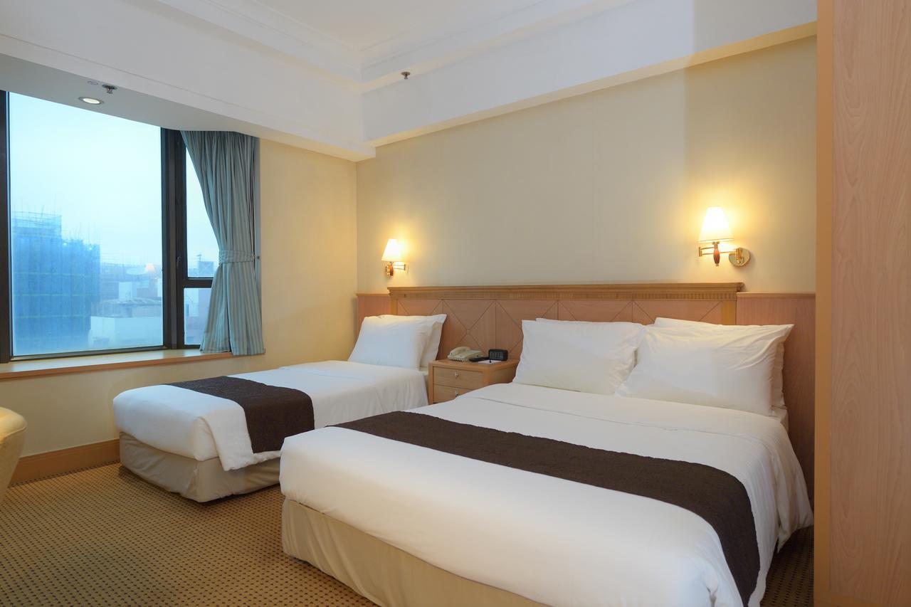 Ramada Hong Kong Grand View Hotel Bagian luar foto