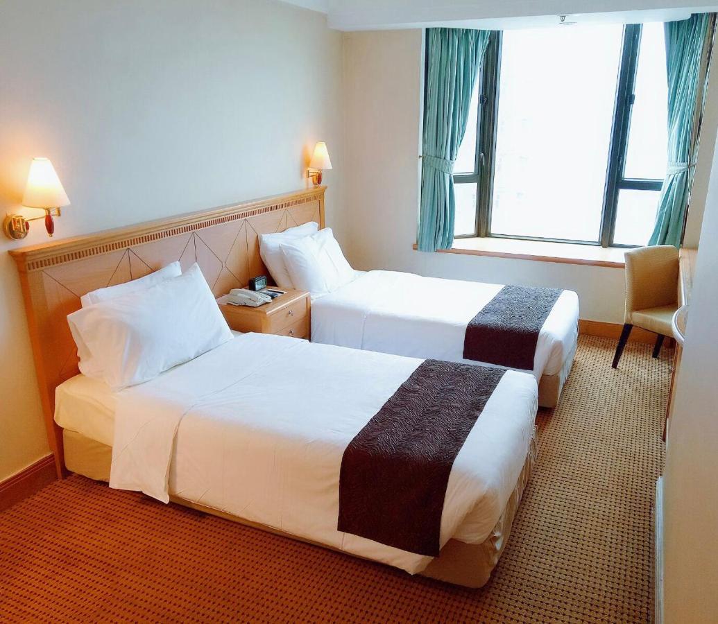 Ramada Hong Kong Grand View Hotel Bagian luar foto